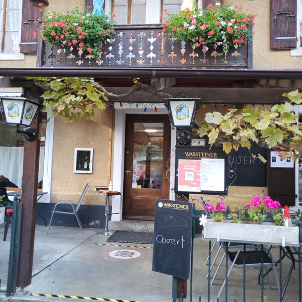 Restaurant de spécialités européennes et asiatiques à Bex - Chez Sunjee Café des Alpes